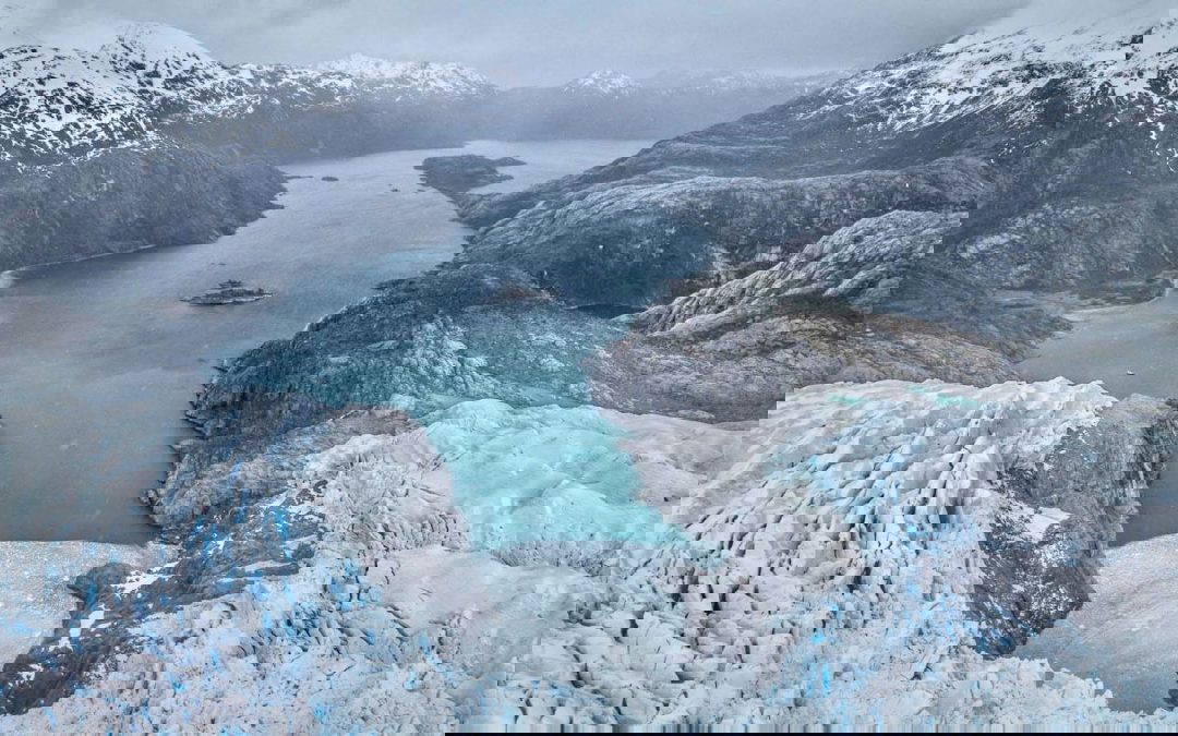Explore the vast and little known Patagonian Fuegian archipelago